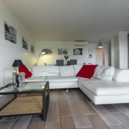 Modern Spacious 3 Bed 2 Bath In Quiet Residential Area Of Walking Distance To Croisette 1769 * Cannes